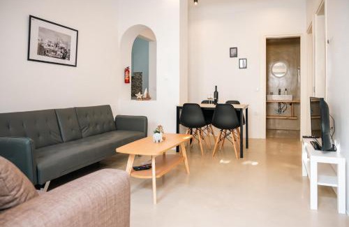 Santorini Apartment | Assyr C - Santorini Cozy Cycladic Retreat