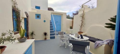 Finikia Villa | Assyrtiko by A Terre Cave Villas