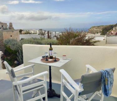 Finikia Villa | Assyrtiko by A Terre Cave Villas