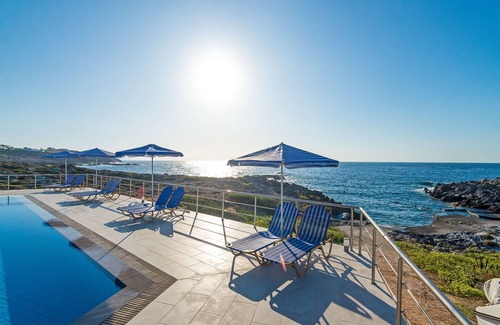 Stavros Apartment | Astonishing sunset and sea view 4