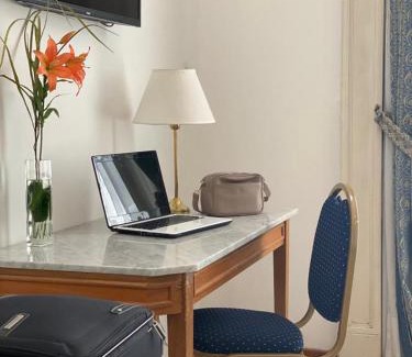 El Centro Hotel | Astoria Hotel