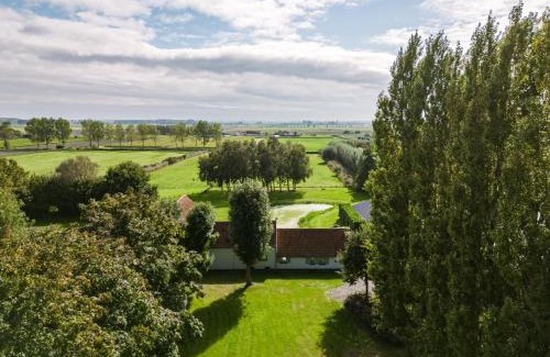 Gistel Villa | Astoria House
