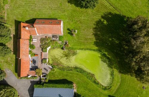 Gistel Villa | Astoria House