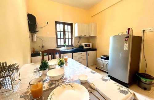 Candolim Apartment | Astral – 2BHK/Pool/WFH/WiFi