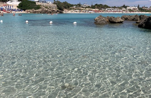 Pulsano Apartment | At 500 mt from the beaches comfortable air-conditioned studio apartment with parking space