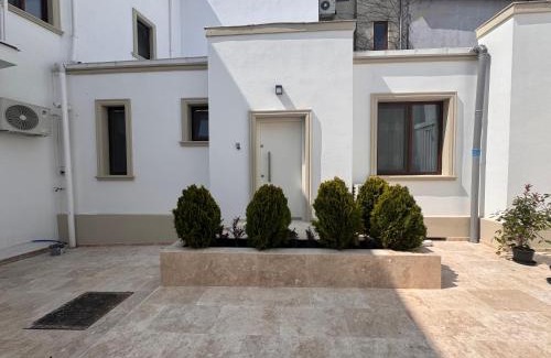Bucharest City-Centre Apartment | AT Modern Boutique