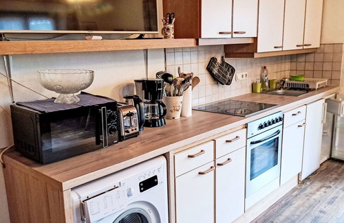 Saalfelden am Steinernen Meer Apartment | Lovely apartment for 6 guests with WIFI, TV, balcony and pets allowed