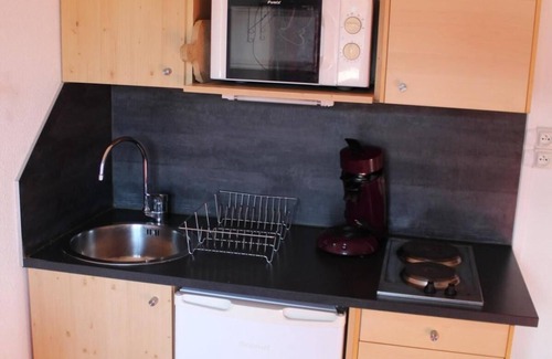 Saint-Etienne-en-Devoluy Apartment | At the foot of shops, 6th floor, view valley, tv, 17m², Superdévoluy