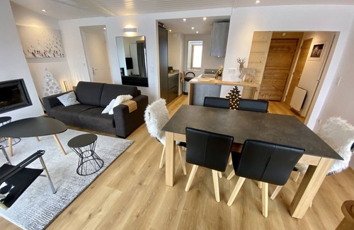 Cognet Apartment | At the foot of the slopes for 6 people. Breathtaking view, top floor. 3 bedrooms 2 bathrooms