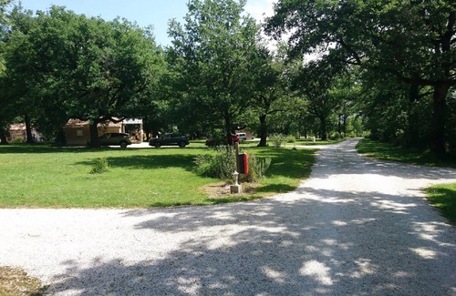 Belleserre RV Rental | At the foot of the Montagne Noire, surrounded by nature, countryside and calm, the Domaine
