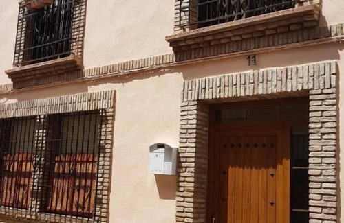Distrito Sur House | At the foot of the Roman Bridge