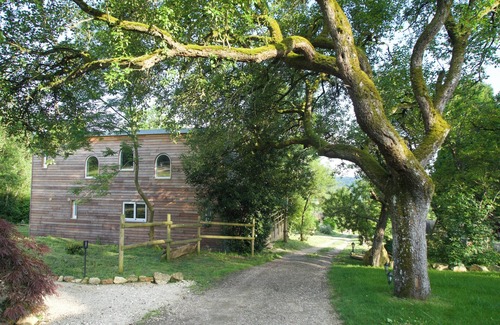 Orly-sur-Morin House | At the heart of the estate
