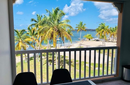 Nettle Bay Condo | At the water's'edge! Magnificent Studio completely renovated with panoramic sea view