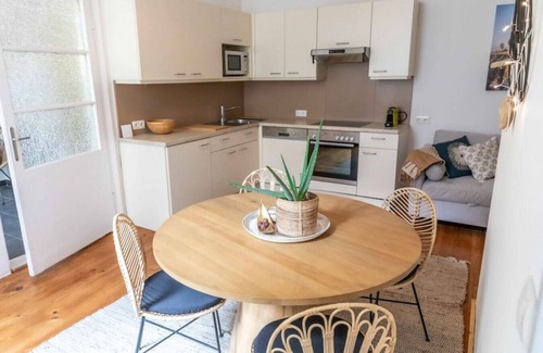 Mariahilf Apartment | AT VIE 015 Florian 01 046 01 01 A008