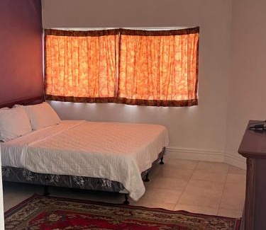 Nuku'alofa House | 'Ataongo's corner