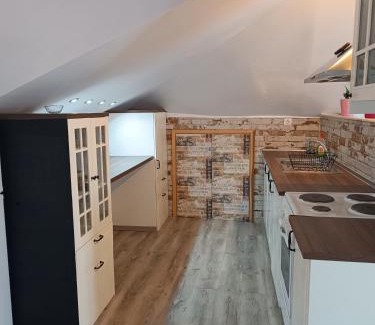 Paiania Apartment | ATH Airport, Loft in Painia