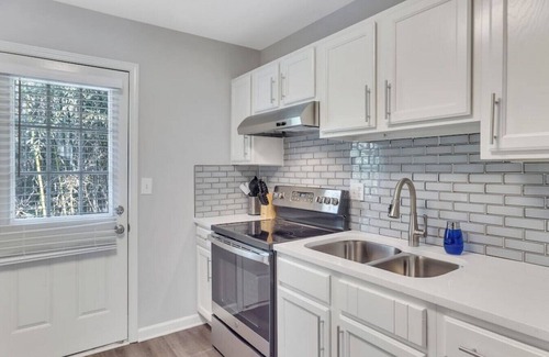 Austell House | ATH - Austell - 2BR - Pet Friendly - Ranch (1738Spring)