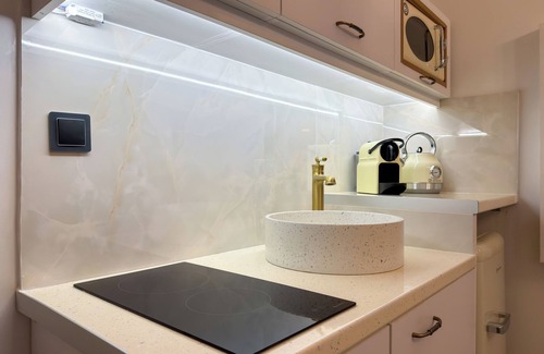 Kinosargous Apartment | Athena 2 Apartment 150m from Neos Kosmos Metro Station