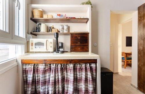 Ano Poli Apartment | Athena's Zen Den