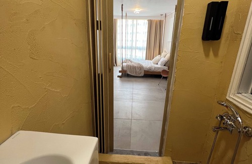 Omonia Apartment | Athens Host