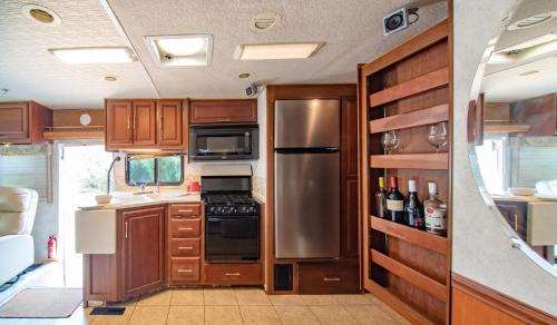 Pallini Other | ATHENS MOTORHOME park RV WINNEBAGO
