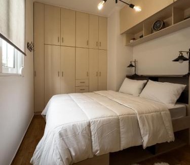 Neos Kosmos Apartment | Athens Neos Kosmos 2BDR apt next to metro station