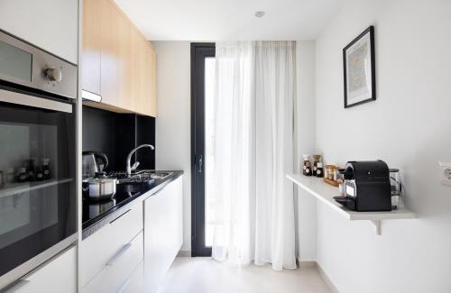 Varkiza Apartment | Athens Sea Side Escape