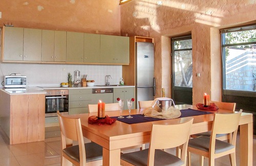Gavalochori Villa | Athina - Apokoron Villa with Large Private Pool and Great Views