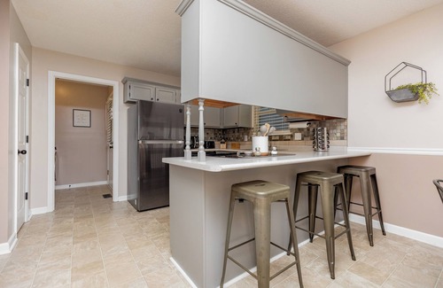 Centerville House | AtHome+1 Stay I Woodsy 3BR I Monthly Discounts