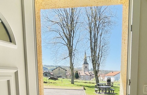 Forges-les-Bains Apartment | Athos: Apartment 300 metres from the thermal baths (free parking)