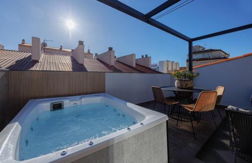 Montgat Apartment | Atico duplex Playa Area barcelona con SPA exterior
