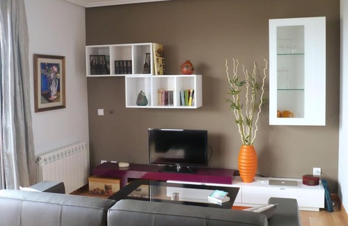 Arroyo de la Encomienda Apartment | Atico, Piscina, AC, WI-FI y Parking Gratis, Gran Terraza, VUT 47-79