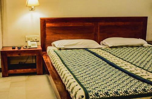 Sindhi Camp Hotel | Atithi Guest House