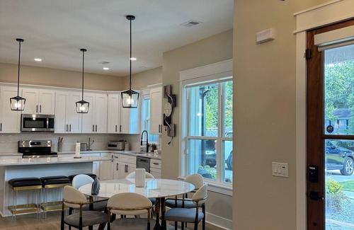 Chamblee House | ATLANTA LUXURY HOME