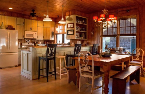 Atlantic Beach House | Atlantic Beach Classic Family Cottage