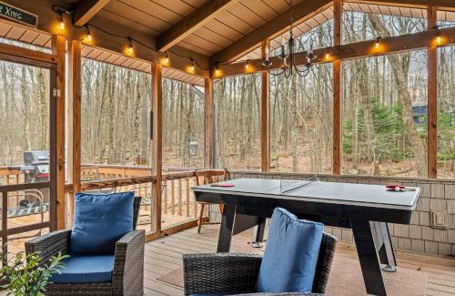 Locust Lake Village House | Atlas Point Lodge Sauna Fireplaces Kayaks Lakes Pet-Friendly Yard