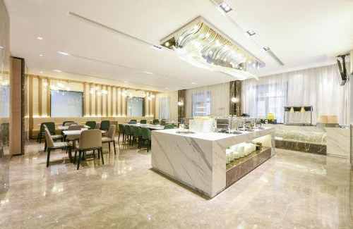 Middle Chaoyang Hotel | Atour Hotel Beijing Wangjing 798 Art District