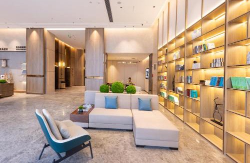 Baiyun Hotel | Atour Hotel Guangzhou Baiyun Jiahe Hebian