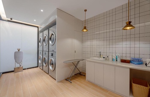 Liangqing District Hotel | Atour Hotel Nanning Wuxiang Headquarter Base