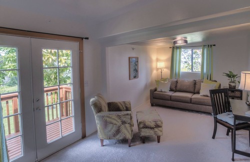 Kula Cottage | Attached Cottage - Bed & Breakfast RP 220061010000 Permit No.BBMP2015/0001