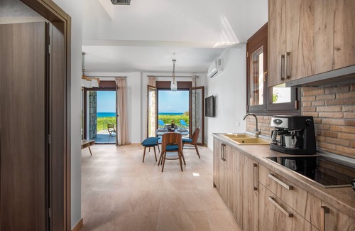 Fanes Villa | Attalos Villa -fanes