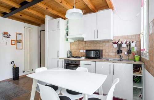 Historic Center Apartment | Attic In Historical Center Bologna
