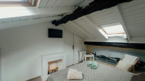 Como City Centre Apartment | Attic in the heart of Como - Kiko's Attic
