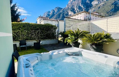Riva del Garda Apartment | Attic Suite Palme