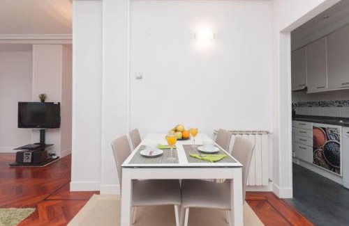 Gros Apartment | Attic+views+terrace+parking