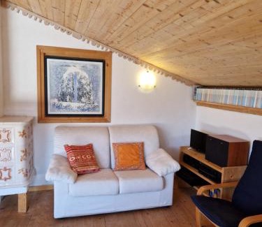 Baselga di Pine Apartment | Attico in Centro: Relax&Comfort