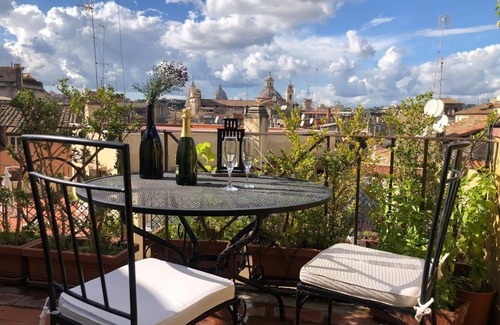 Rione VII Regola Apartment | Attico Pasquino, Roma home with a view