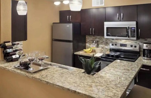 Las Vegas Apartment | Attractive 1BD/1BA - Pool + Kitchen