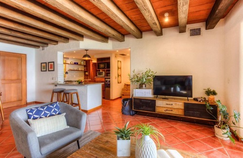 South Shore Hotel Area Condo | Attractive beachfront condo in the most beautiful beach of Puerto Vallarta