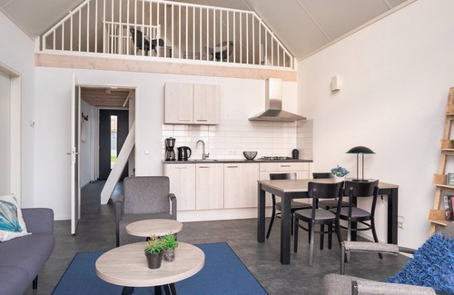 Langelille Cabin | Attractive beach lodge for 4 people
